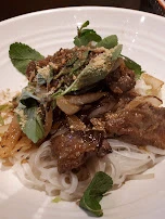 Reisbandnudeln Mit Rindfleisch Aus Dem Wok Mi Gemüse Und Tamarindensauce